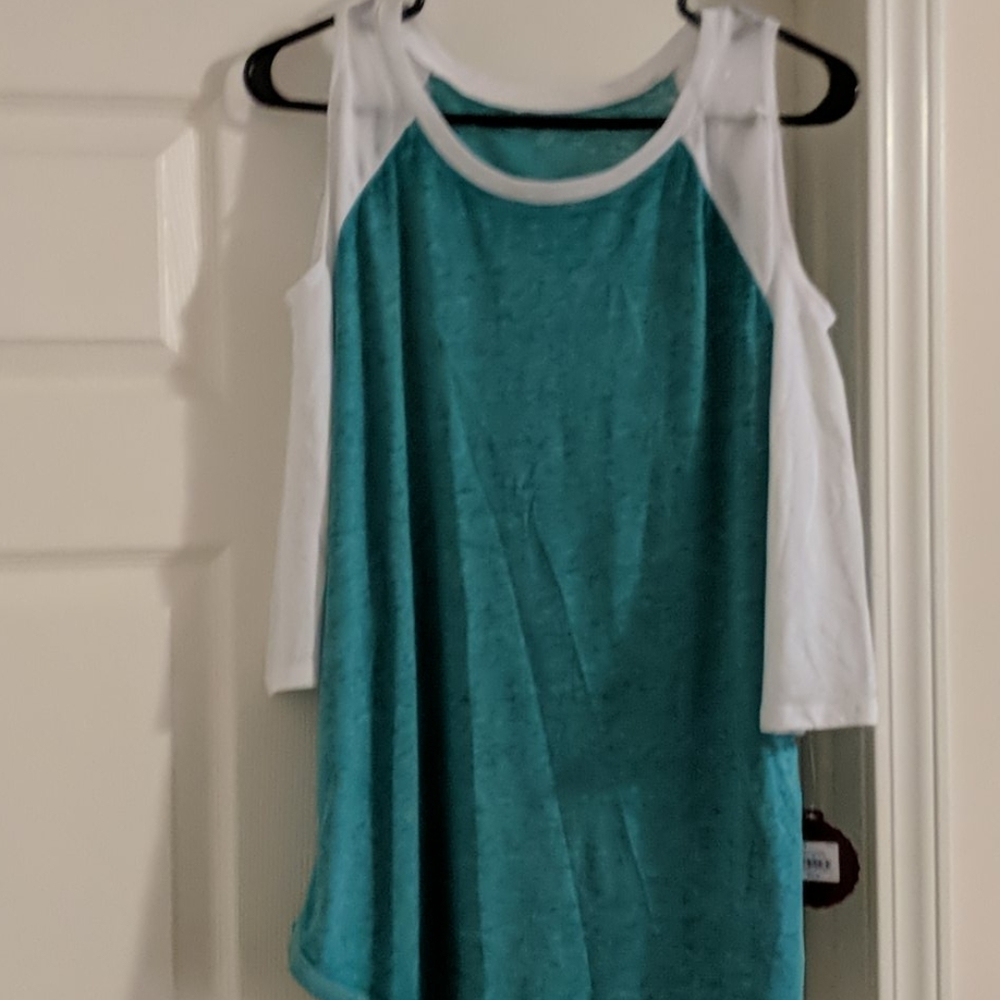 Cut off sleeves